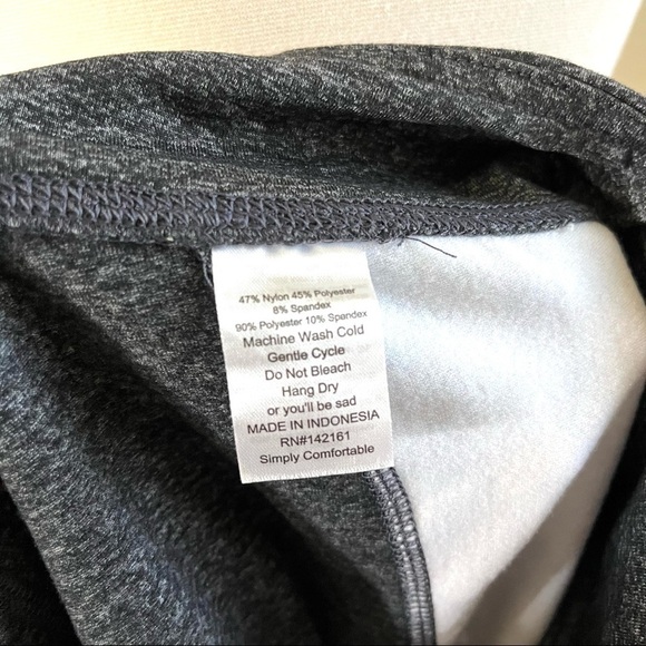 LuLaRoe Simply Comfortable Jade Heather Gray Athletic Cropped Capri Leggings - Picture 5 of 6